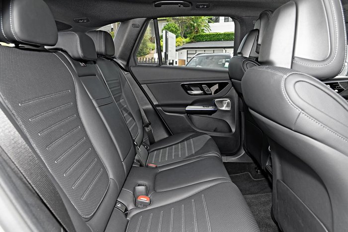 2025 Mercedes-Benz GLC-Class GLC200