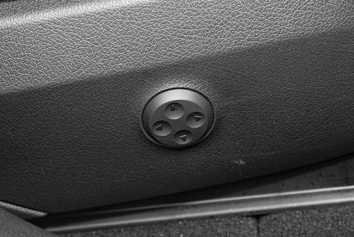 2025 Mercedes-Benz GLC-Class GLC200