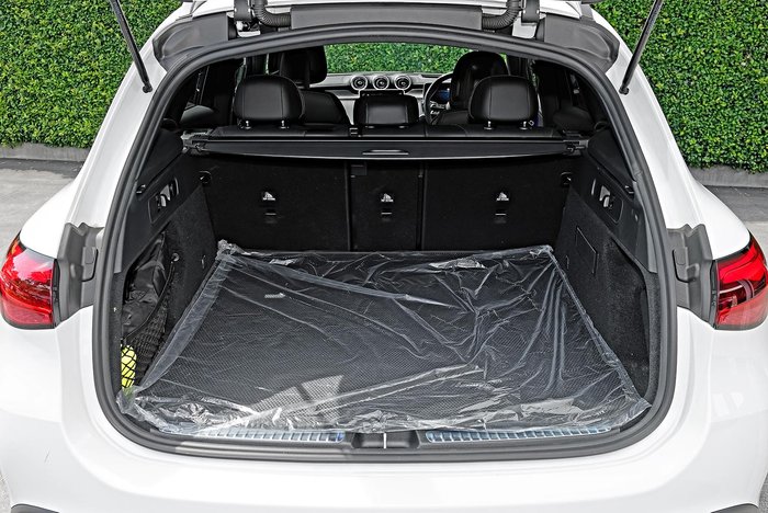 2025 Mercedes-Benz GLC-Class GLC200