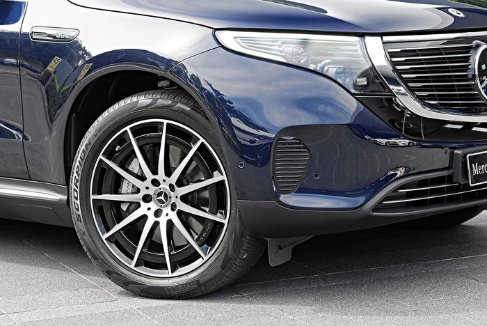 2022 Mercedes-Benz EQC 400