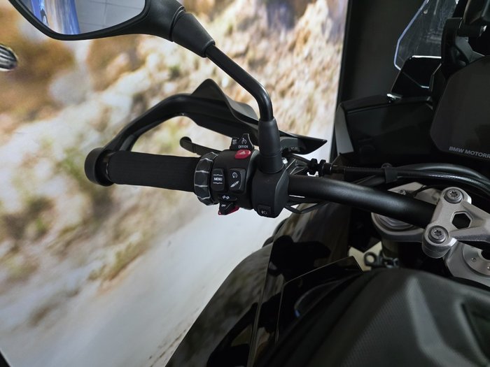 2025 BMW Motorrad S 1000 XR BLACK