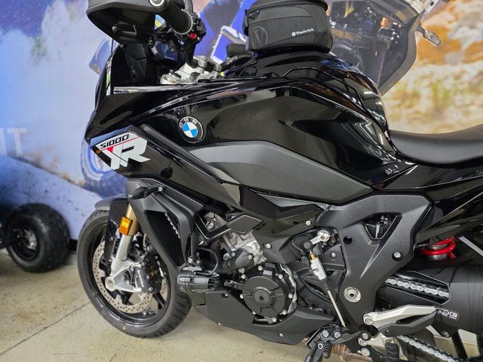 2025 BMW Motorrad S 1000 XR BLACK