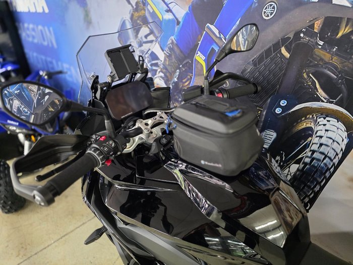 2025 BMW Motorrad S 1000 XR BLACK