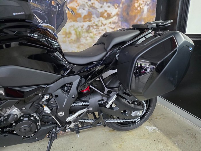 2025 BMW Motorrad S 1000 XR BLACK