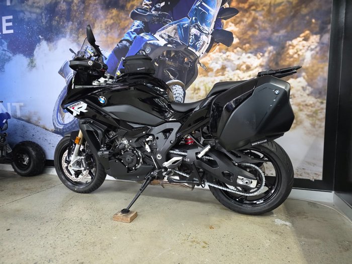 2025 BMW Motorrad S 1000 XR BLACK
