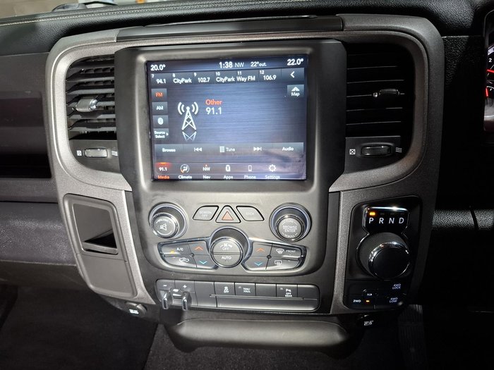 2022 RAM 1500 Express RamBox DS MY22 4X4 Dual Range Flame Red