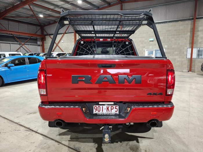 2022 RAM 1500 Express RamBox DS MY22 4X4 Dual Range Flame Red