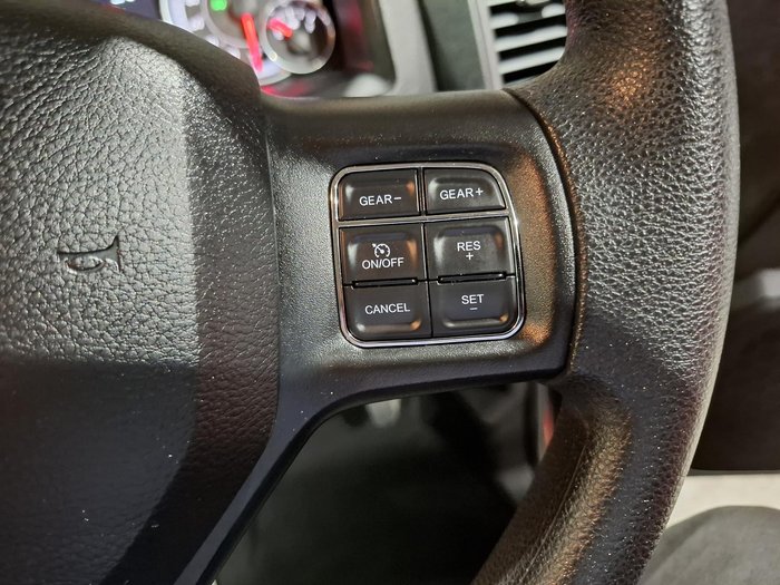 2022 RAM 1500 Express RamBox DS MY22 4X4 Dual Range Flame Red