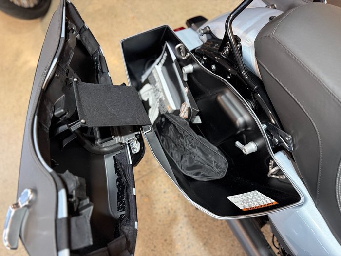 2024 HARLEY-DAVIDSON FLHX STREET GLIDE (117)