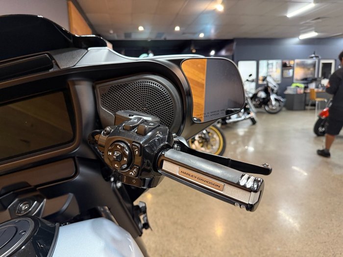 2024 HARLEY-DAVIDSON FLHX STREET GLIDE (117)