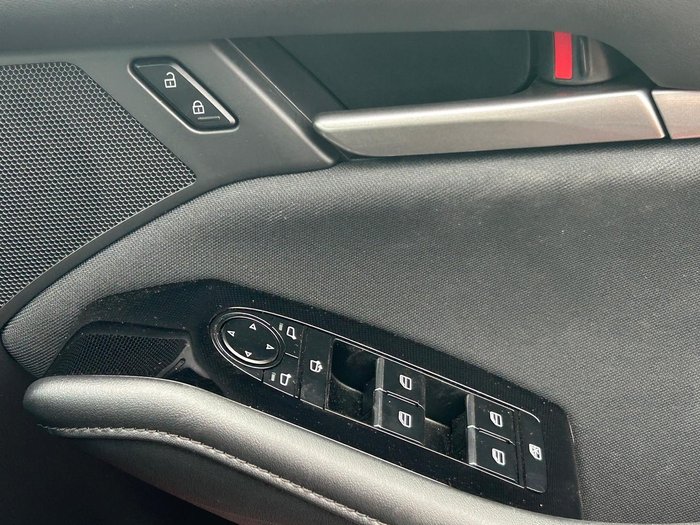 2025 Mazda 3 G20 Pure