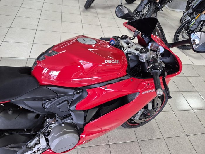 2015 Ducati 899 Panigale Panigale Red