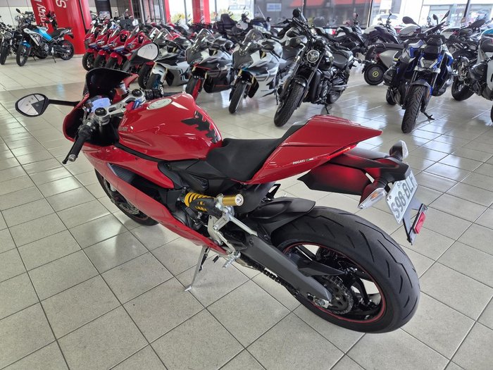 2015 Ducati 899 Panigale Panigale Red