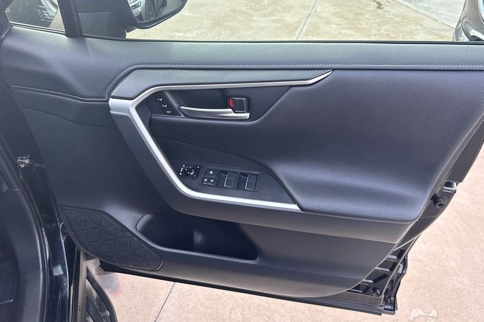 2020 Toyota RAV4 Cruiser