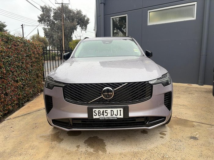 2025 Volvo XC90 Ultra B5 Dark