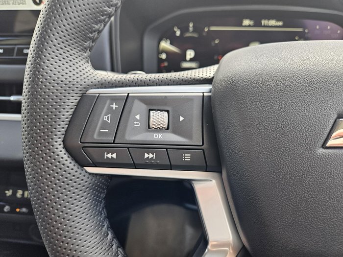 2026 Mitsubishi Outlander LS