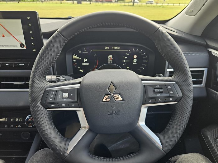 2026 Mitsubishi Outlander LS