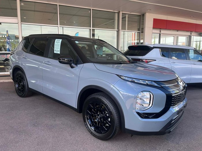 2025 Mitsubishi Outlander LS