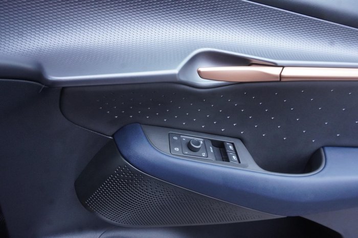 2024 CUPRA Tavascan VZ