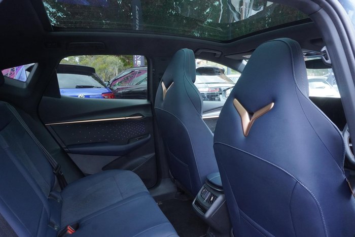 2024 CUPRA Tavascan VZ