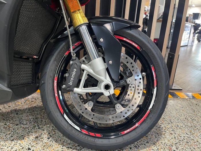 2019 BMW Motorrad S 1000 XR RACING RED