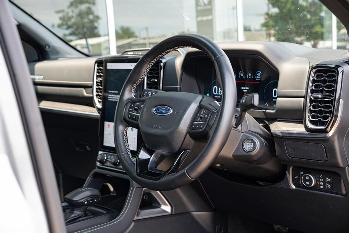 2024 Ford Everest Platinum