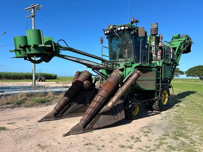 2013 John Deere 3520