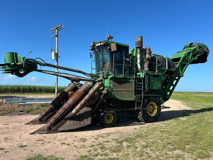 2013 John Deere 3520