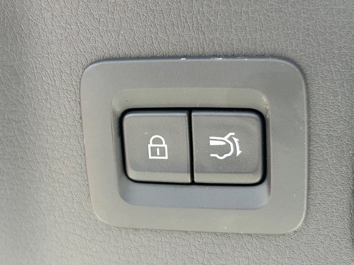 2024 Mazda CX-70 G50e Azami