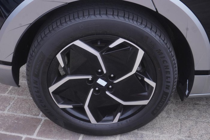 2023 Hyundai IONIQ 5 Essential