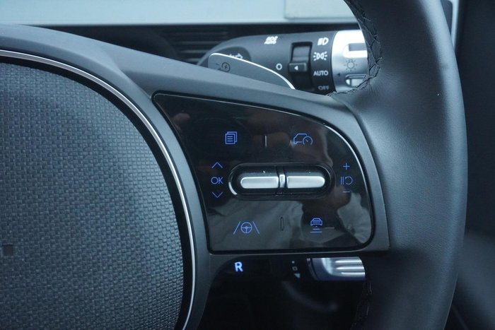 2023 Hyundai IONIQ 5 Essential