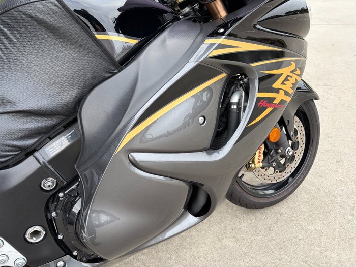 2015 Suzuki GSX1300RA (HAYABUSA) Black