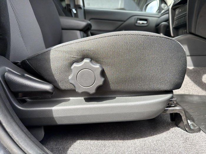 2022 Mitsubishi Triton GLX-R