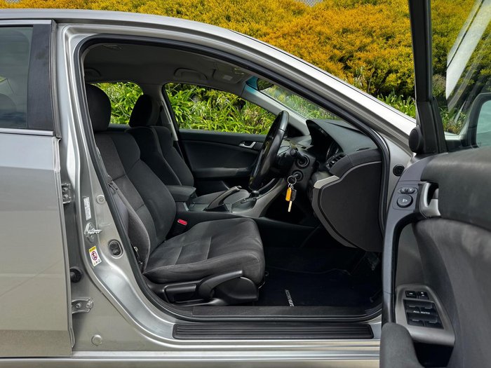 2008 Honda Accord Euro 8th Gen Alabaster Silver