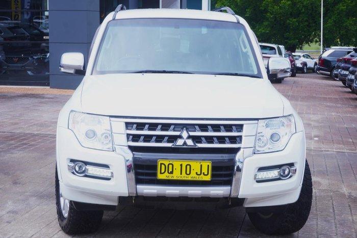 2017 Mitsubishi Pajero GLX