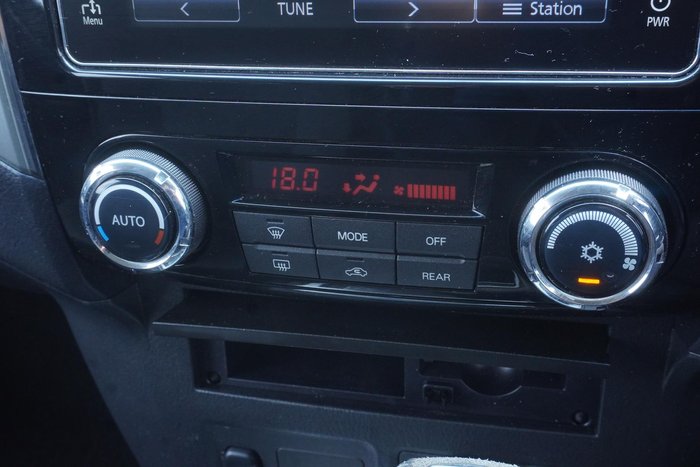 2017 Mitsubishi Pajero GLX