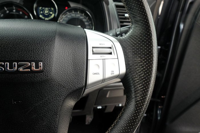 2020 Isuzu MU-X LS-T