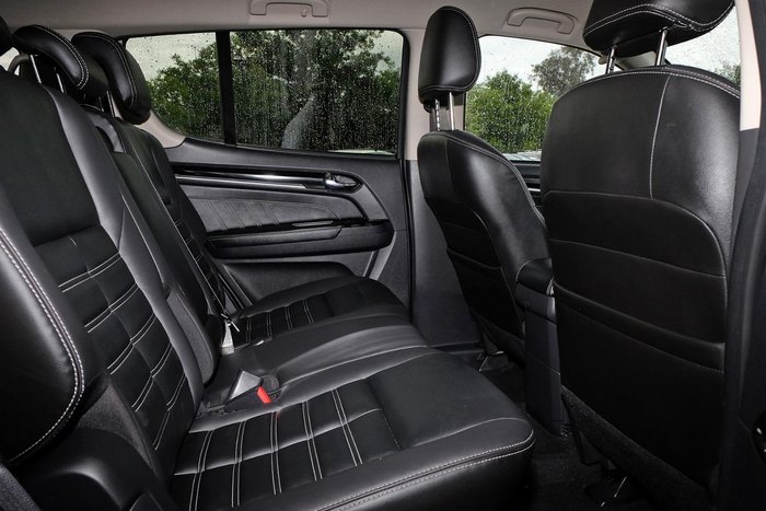 2020 Isuzu MU-X LS-T