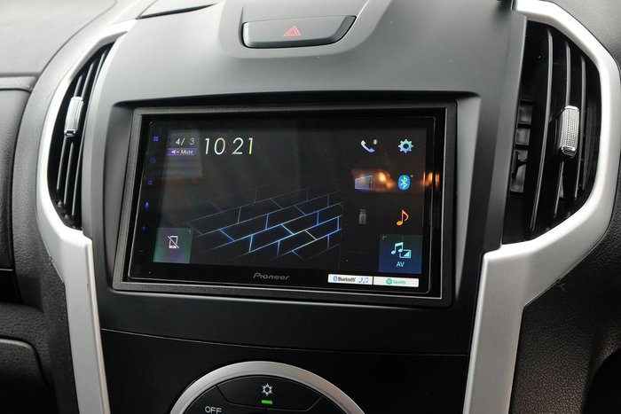 2020 Isuzu MU-X LS-T