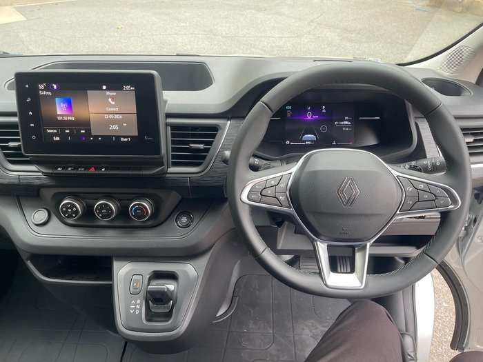 2026 Renault Trafic Premium