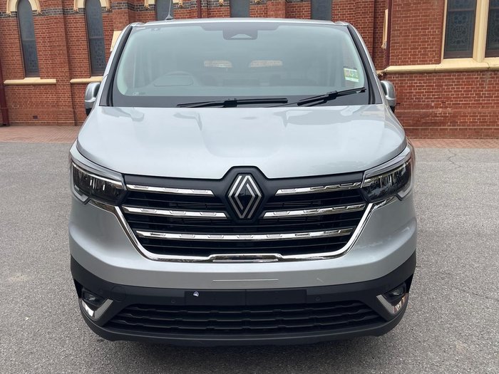 2026 Renault Trafic Premium