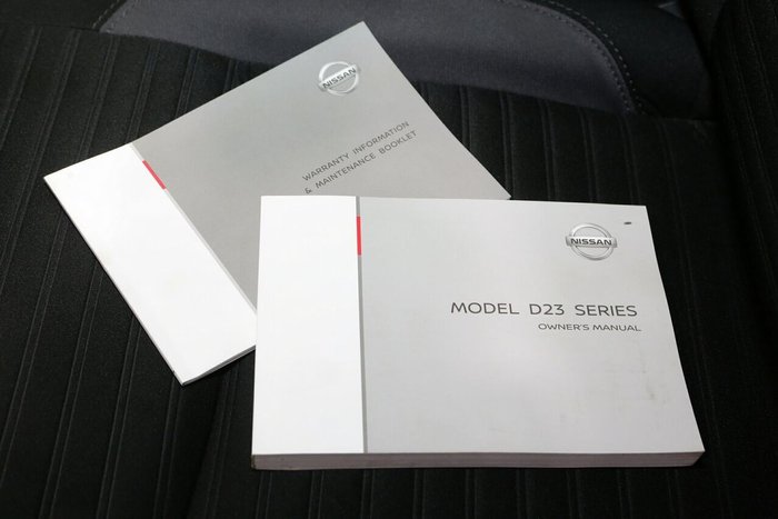 2021 Nissan Navara SL