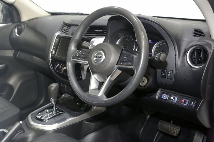 2021 Nissan Navara SL