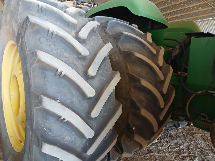 2004 John Deere 9420