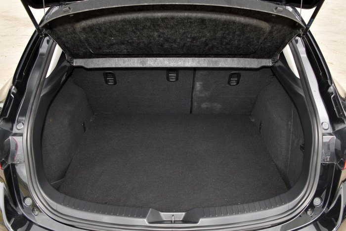 2016 Mazda 3 SP25 GT