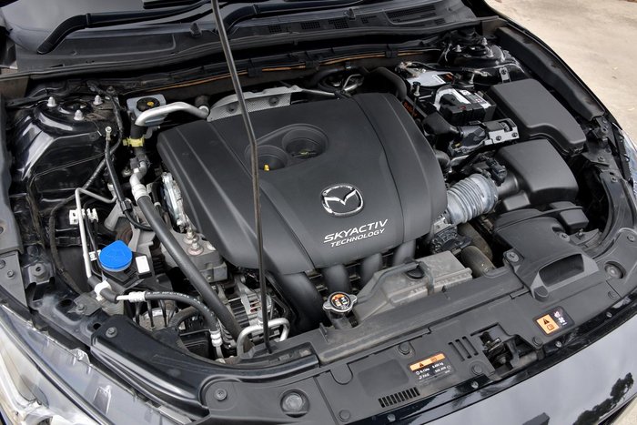 2016 Mazda 3 SP25 GT