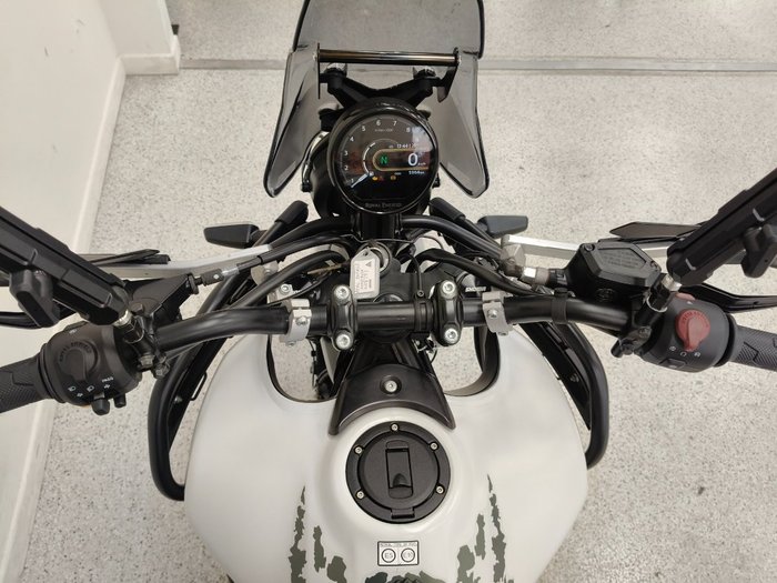 2024 Royal Enfield HIMALAYAN 450 White