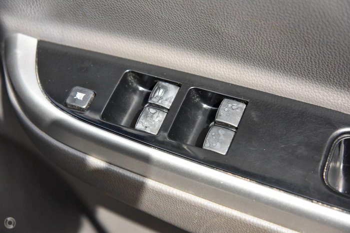 2016 Mitsubishi Triton