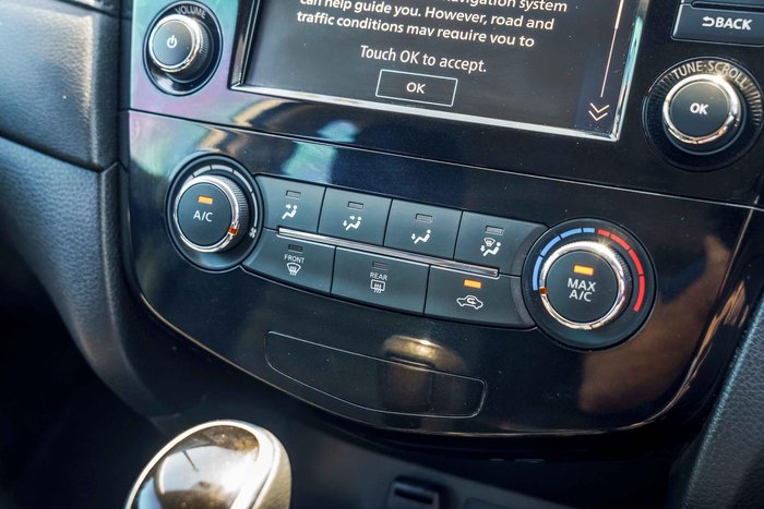 2022 Nissan X-TRAIL ST