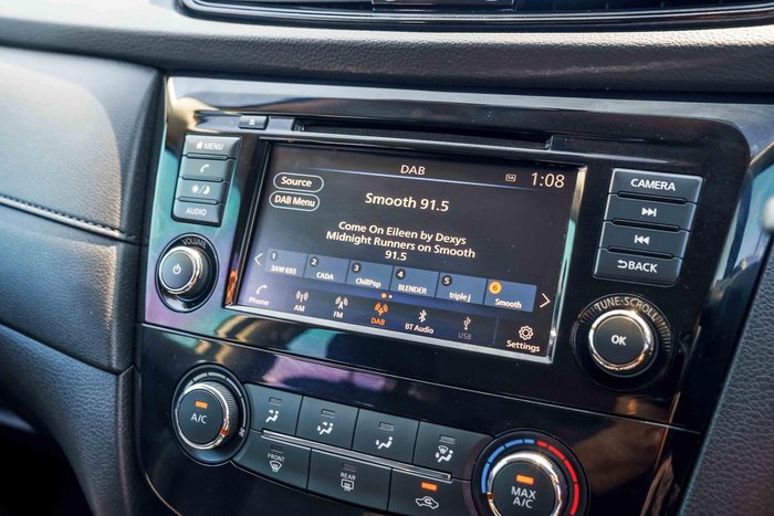 2022 Nissan X-TRAIL ST